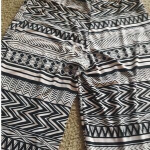 Charlotte Russe Womens Small Black White Geometric Tribal Wide Leg Palazzo Pants